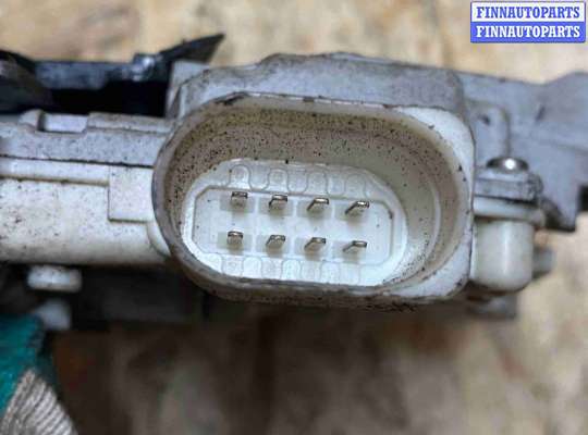 купить Замок двери задней левой на Audi A4 B6 (2000—2006)