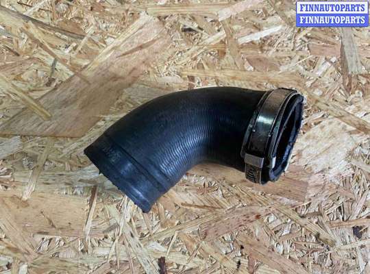Патрубок интеркулера VG1756351 на Volkswagen Passat B6 (2005—2010)