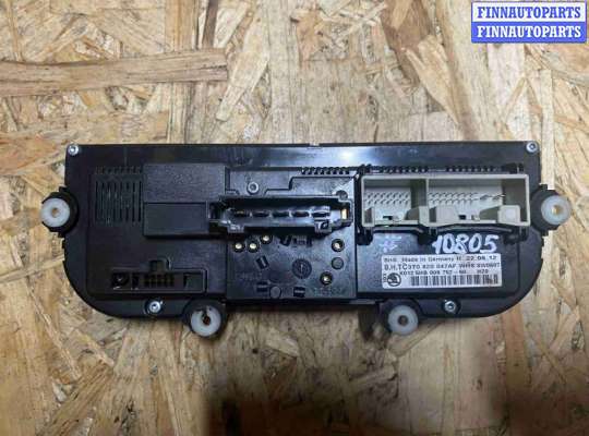 Блок управления печкой на Skoda Superb II (3T)