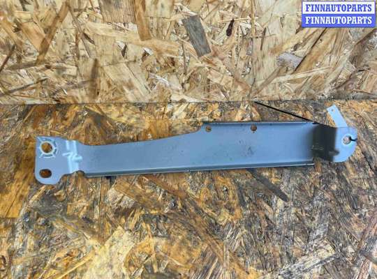 купить Кронштейн крепления крыла переднего левого на Volvo V60 (2018-2024)