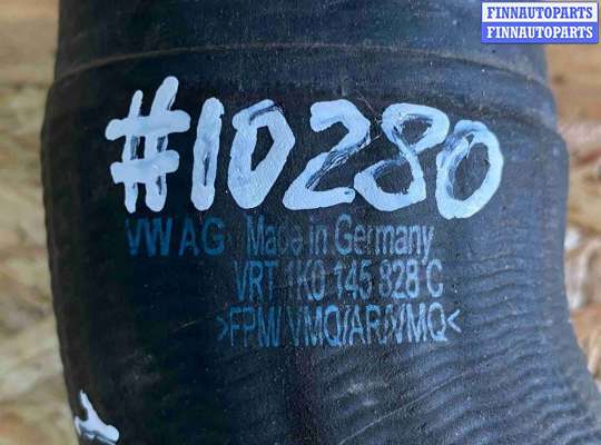 Патрубок (трубка, шланг) на Volkswagen Golf VI (5K)