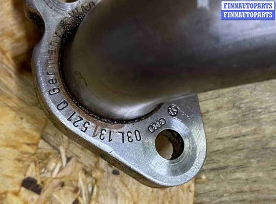 Патрубок (трубка, шланг) на Volkswagen Passat B7 (36)