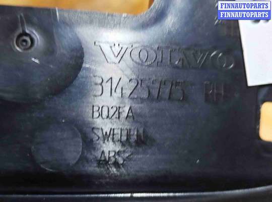 Обшивка салона на Volvo XC60 II (UZ)