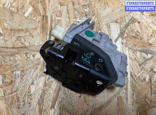 купить Замок двери задней правой на Volkswagen Passat B6 (2005—2010)