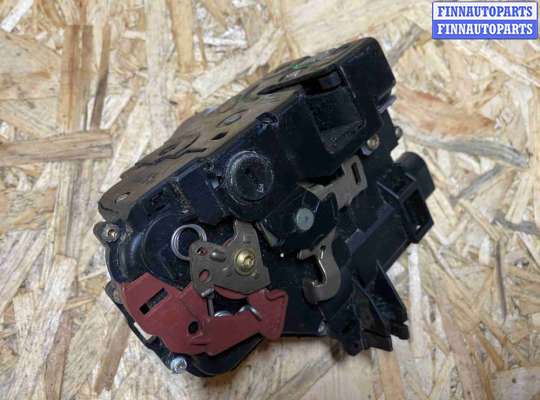 Замок боковой двери на Audi A4 (8E/8H, B6)