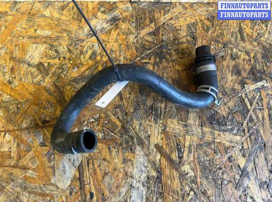 купить Патрубок радиатора на Volvo V60 (2018-2024)