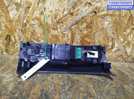 купить Блок управления монитором на Volvo XC60 2017-2024