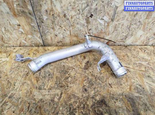 Патрубок интеркулера VL427694 на Volvo XC60 2017-2024