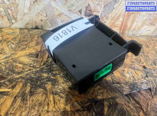 купить Держатель SIM-карты на Volvo V60 (2018-2024)