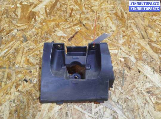 Кронштейн крепления порога VL529254 на Volvo XC60 2017-2024