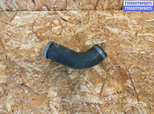 купить Патрубок интеркулера на Volvo V60 (2018-2024)