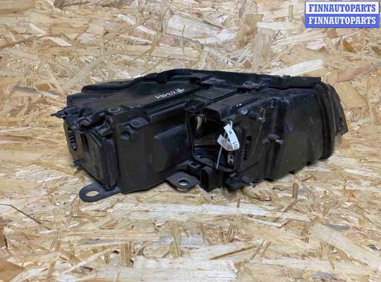 Фара передняя на Audi A8 (D3, 4E)