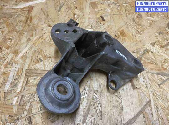 купить Кронштейн двигателя на Audi A6 C4 (1994—1997)