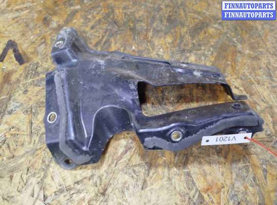 купить Пластик моторного отсека на Volvo XC60 2017-2024