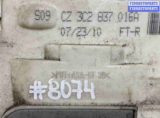 Замок боковой двери на Audi Q7 (4L)