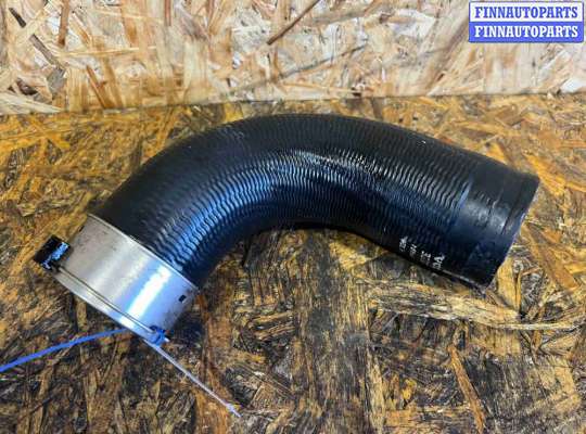 Патрубок интеркулера VL411604 на Volvo XC60 2017-2024