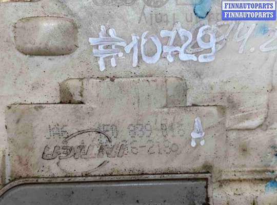 Замок боковой двери на Audi A6 (C6)