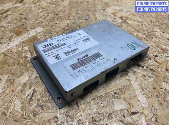 Купить Блок радио на Volkswagen Passat B5 рестайлинг (2000—2005) Блок радио VG1755065 на Volkswagen Passat B5 рестайлинг (2000—2005)