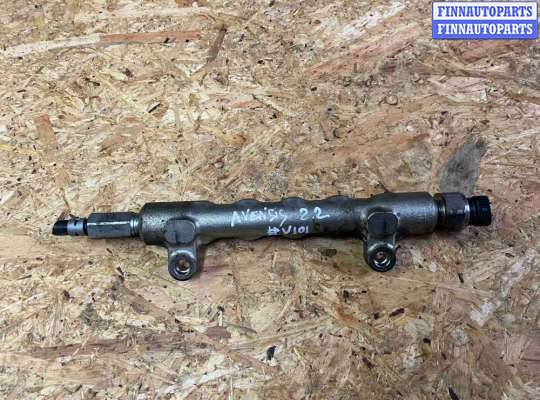 Рампа (рейка) топливная на Toyota Avensis II (T250)