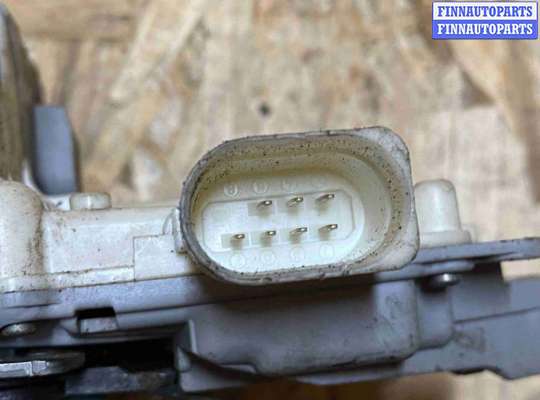 купить Замок двери задней правой на Volkswagen Tiguan I (2007—2011)