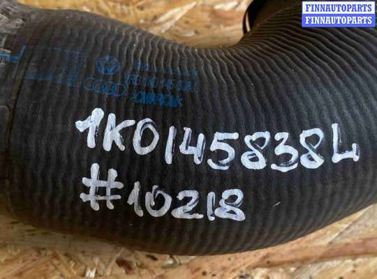 Патрубок (трубка, шланг) на Volkswagen Caddy III (2K)