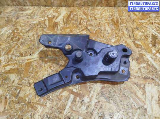 купить Кронштейн крепления крыла переднего правого на Volvo XC60 2017-2024