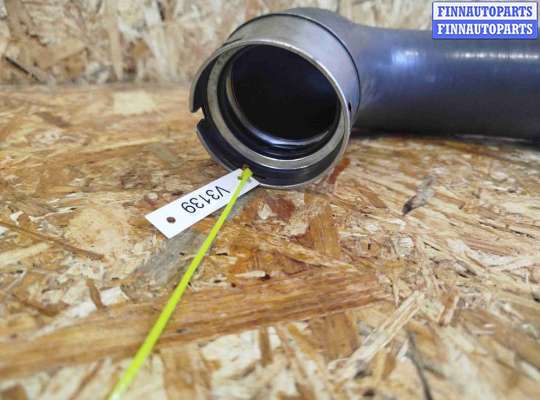 купить Патрубок интеркулера на Volvo V60 (2018-2024)