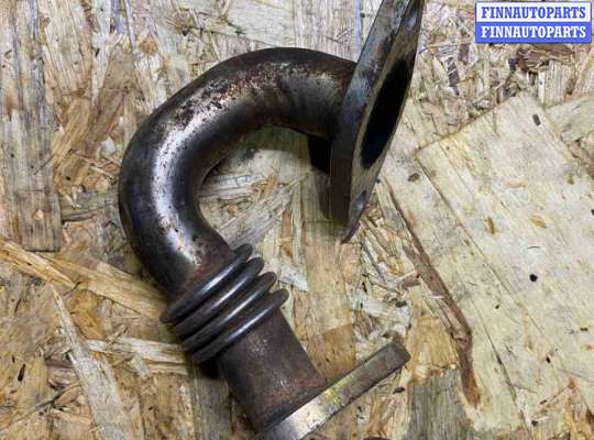 Патрубок (трубка, шланг) на Volkswagen Passat B6 (3C)