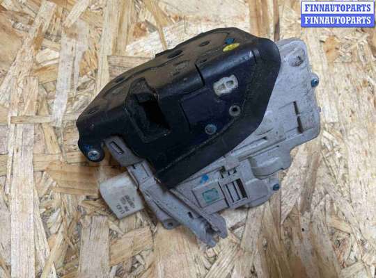 купить Замок двери задней левой на Audi A6 С6 (2004—2008)