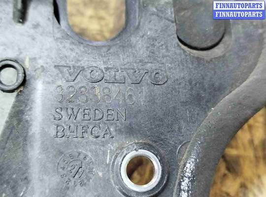 купить Пластик моторного отсека на Volvo XC60 2017-2024