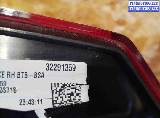 купить Фонарь задний правый на Volvo V60 (2018-2024)