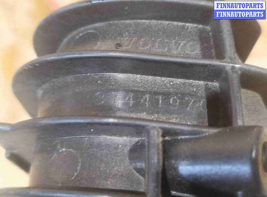 купить Коллектор впускной на Volvo V60 (2018-2024)