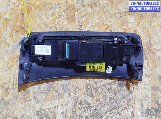 купить Блок управления монитором на Volvo XC90 II рестайлинг (2019—2023)