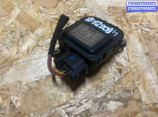 Моторчик заслонки печки AU1142292 на Audi A6 Allroad Quattro C5 (2000—2006)