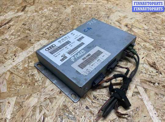 Купить Блок радио на Volkswagen Passat B6 (2005—2010) Блок радио VG1755554 на Volkswagen Passat B6 (2005—2010)