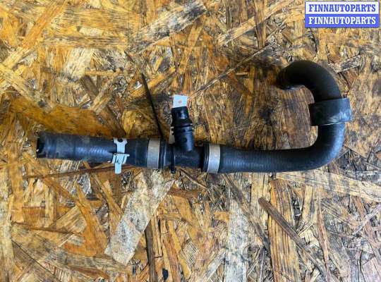 купить Патрубок радиатора на Volvo V60 (2018-2024)