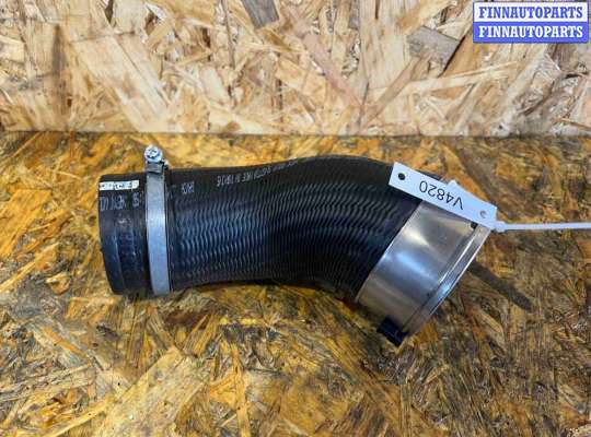 купить Патрубок интеркулера на Volvo V60 (2018-2024)