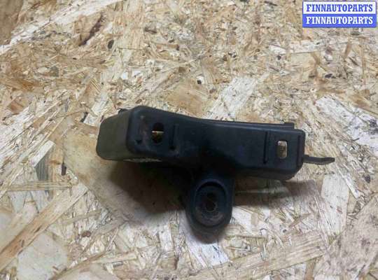 купить Кронштейн крепления бампера заднего на Audi A6 С6 (2004—2008)