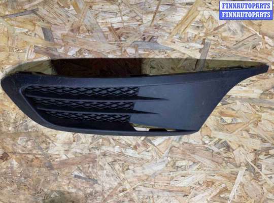 Решетка (заглушка) бампера на Volkswagen Jetta VI (1B)