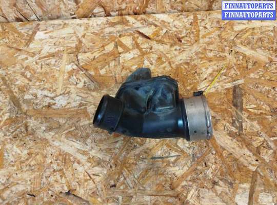 купить Патрубок интеркулера на Volvo V60 (2018-2024)