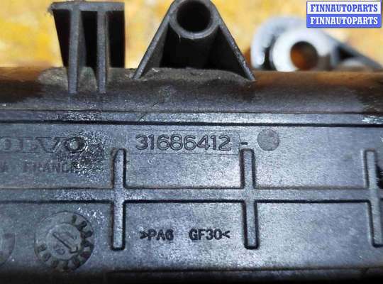 купить Патрубок интеркулера на Volvo XC60 2017-2024