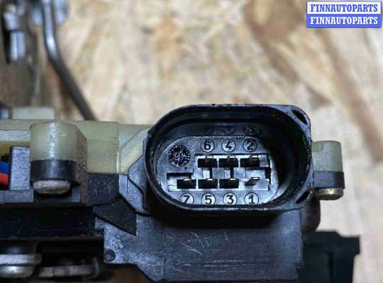 Замок боковой двери на Audi A4 (8E/8H, B6)