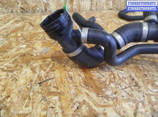 купить Патрубок радиатора на Volvo V60 (2018-2024)