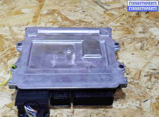 купить Блок управления двигателем (ДВС) на Volvo V60 (2018-2024)