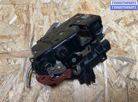 Замок боковой двери на Audi A4 (8E/8H, B6)