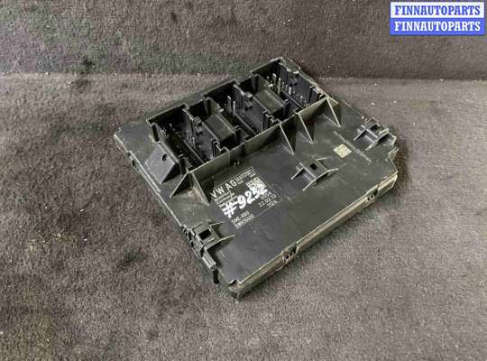 Блок предохранителей на Volkswagen Passat B7 (36)