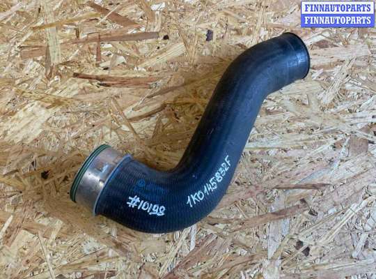 Патрубок (трубка, шланг) на Volkswagen Caddy III (2K)