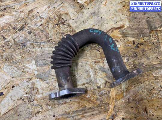 Патрубок (трубка, шланг) на Volkswagen Passat B7 (36)