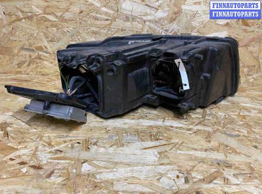 Фара передняя на Audi A8 (D3, 4E)