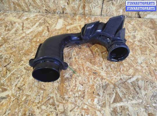 купить Патрубок на Volvo V60 (2018-2024)